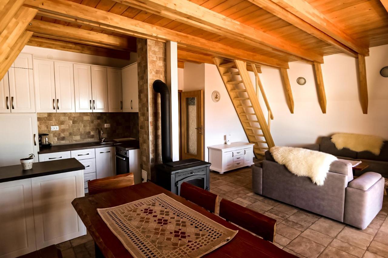 Hill View Chalets Жабляк Экстерьер фото