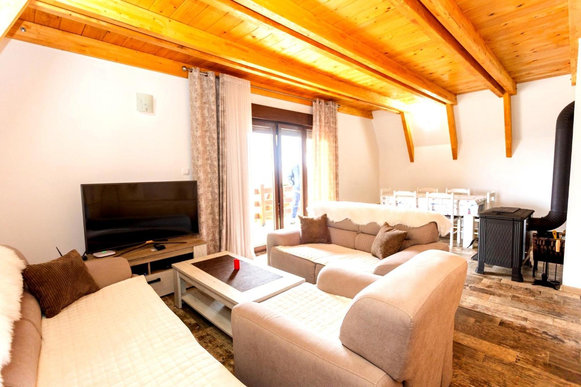 Hill View Chalets Жабляк Экстерьер фото